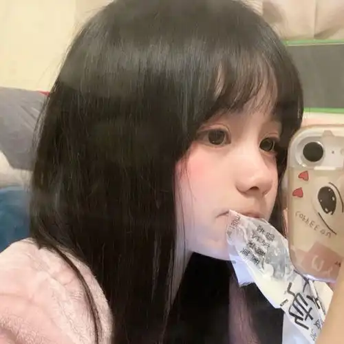 又纯又欲的女生头像