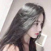 天空蔚蓝,我的童话森林却还阴雨绵绵软妹