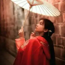 唯美女生古风头像红衣真人最新我害怕孤独也害怕辜负