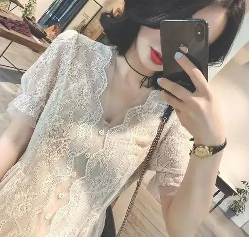 刚上市的高贵上档次的连衣裙,物美价廉,减龄又洋气,女神范十足