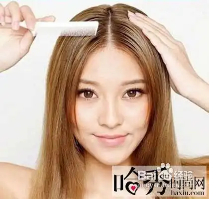 可爱蓬松侧辫发型简单打造