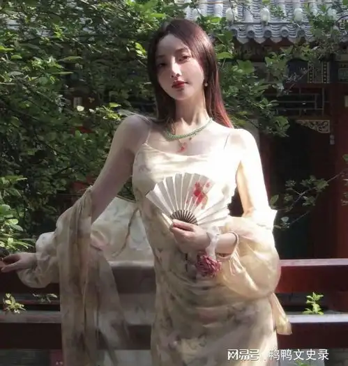 直到看见李小璐近照,终于理解了,这才是她5年前敢离婚的底气