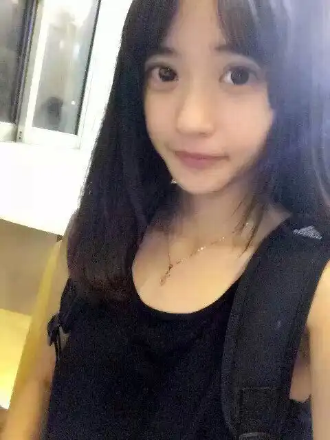 14到15岁女生照片20张