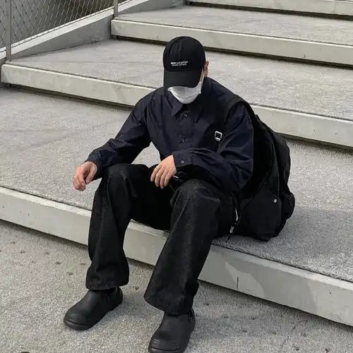头像假期调休上班搞笑文案