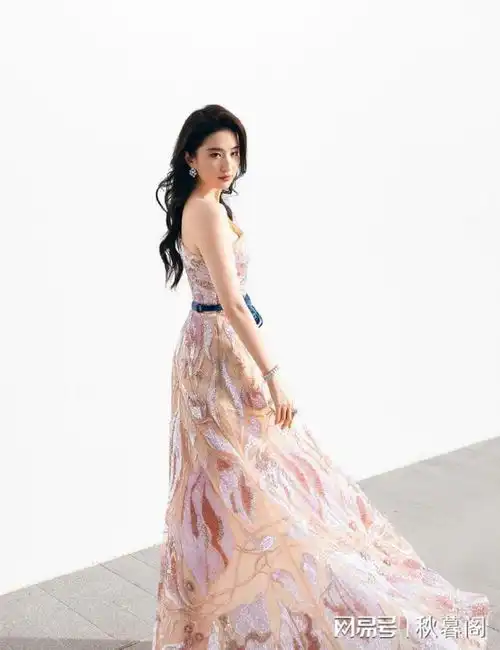 刘亦菲仙气写真图集大赏绝美瞬间,宛如仙子下凡