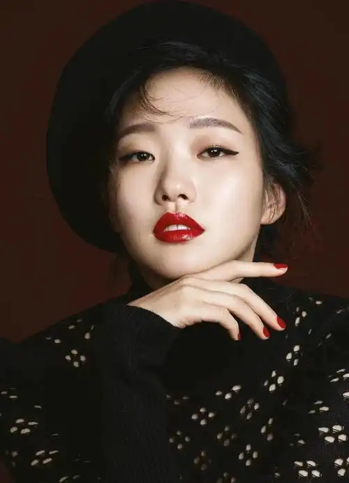茶系女生,2020公认的美女类型茶系穿搭今年也很火
