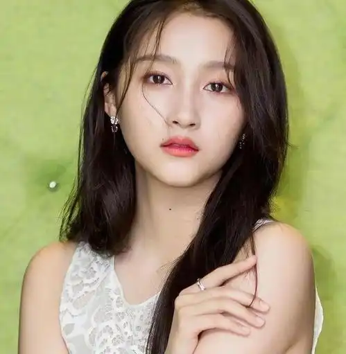 青春少女关晓彤