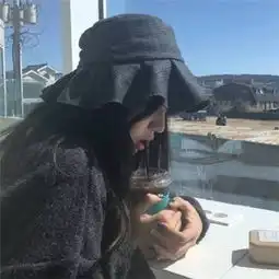 2018最流行的头像女生霸气女神范爱情这种东西不是你我能左右的