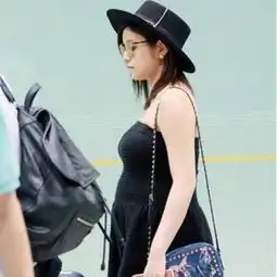 陈妍希产子重八斤,一众女星纷纷被打脸
