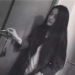 意境头像女生唯美黑白图片愿你在见到我时不管不顾给我个拥抱