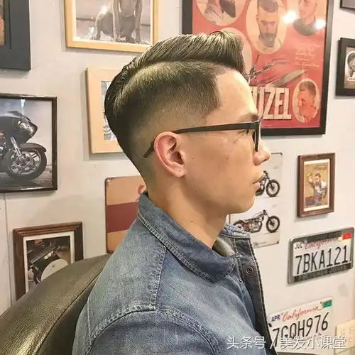 15款2018最流行的男士发型,这样剪的男生都很有型