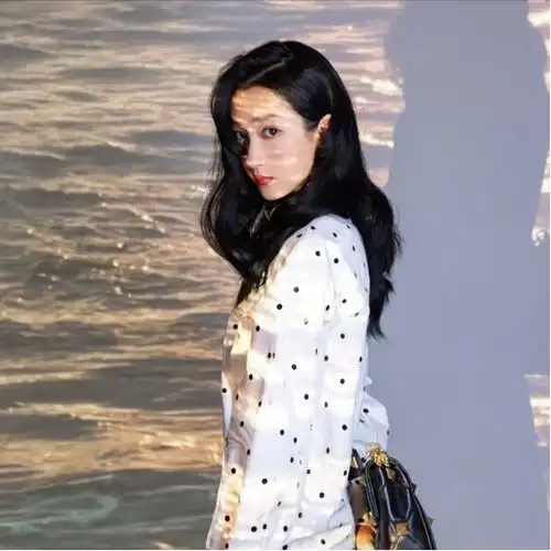95后最扛剧女演员新剧开播未过半已拿下豆瓣高分