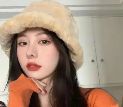 初中最容易早恋的4个星座女,双鱼座上榜,气质与颜值并存