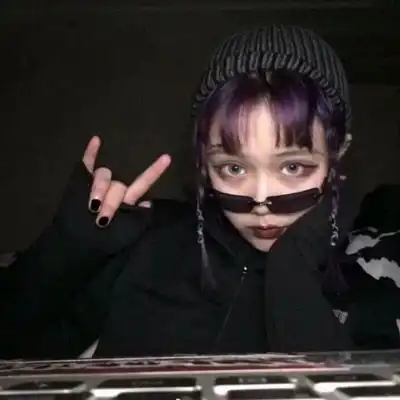 个性网优质女头混网社会优秀女头