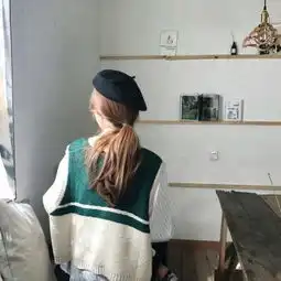 背影头像女生唯美好看4