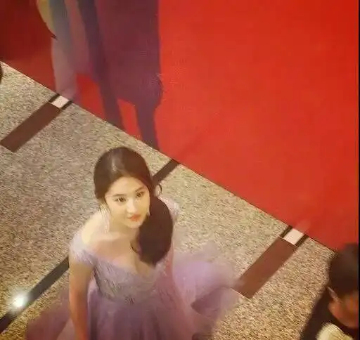 各家绝美生图,好像混进了什么奇怪的东西