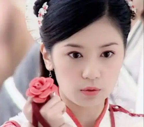 盘点适合演古装剧的女演员,真的太仙太美了,刘亦菲上榜