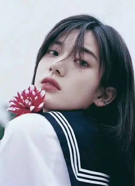 唱一百首歌不如露一次脸新晋ost女王居然是靠超a少女颜红出圈