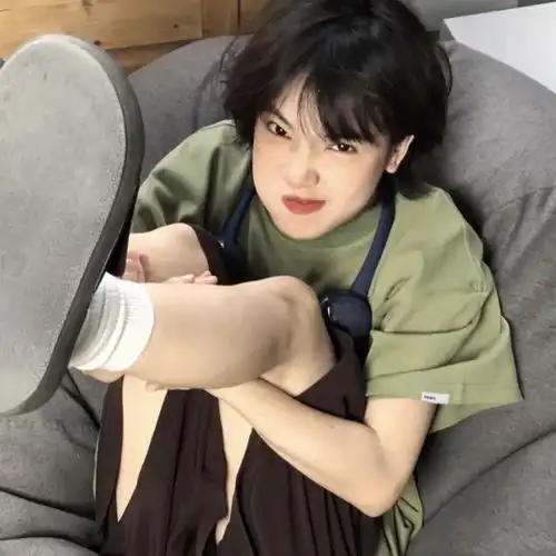 ins温柔女生头像