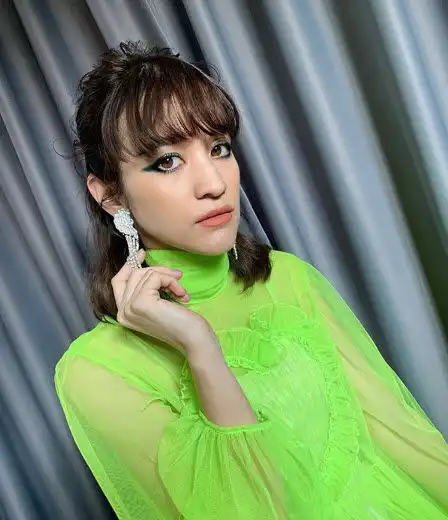 优雅气质,是仙女本人盘点那些在颁奖典礼上光彩动人的女明星