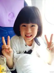 贝儿九连拍表情包呆萌搞怪难掩少女心组图