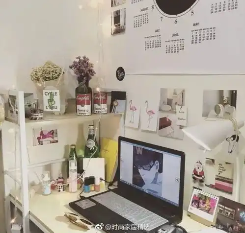 女大学生寝室的书桌,怎么可以那么好看