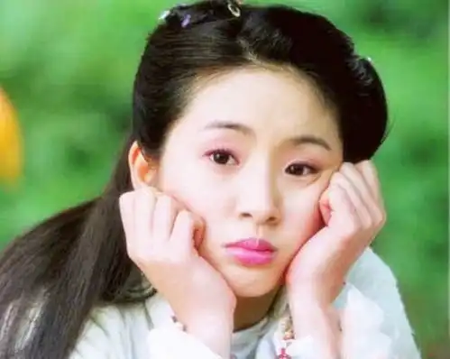 赵丽颖谭松韵林依晨陈意涵陈妍希,谁是最美娃娃脸女星