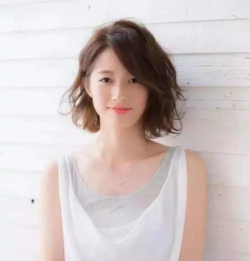2019年受欢迎的14款发型,让你提升颜值瞬间小5岁
