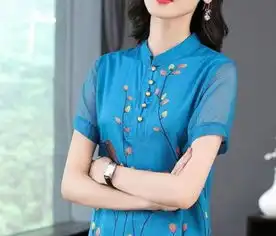 刚出的一款女装叫旗袍裙,时尚高雅,微胖女人也可以穿