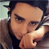 帮我找六个人的男生头像急用要好看的不要那些明星之类的谢谢