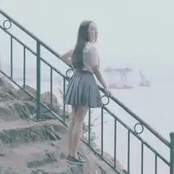 有没有什么女生的qq头像,不要动漫的,清新,唯美,不要有字的