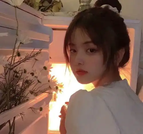 0611美女头像人类的喜乐并不相通我只觉得她们吵闹