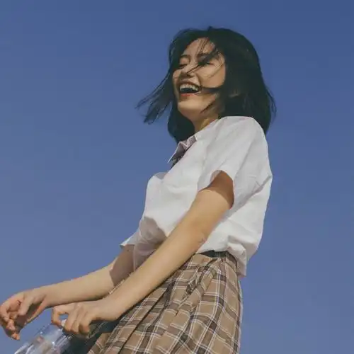 男生问你怎么还不睡觉,背后的潜台词,女生能懂吗