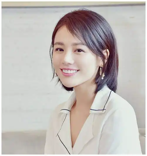 笑容治愈的女星,谭松韵干净纯粹,高圆圆清新自然
