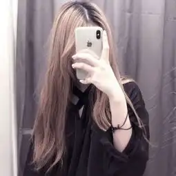 世界上有两个我一个假装快乐,一个qq女生头像我要个性网