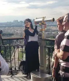 逛在巴黎,刘强东和她没结婚的时候这样玩