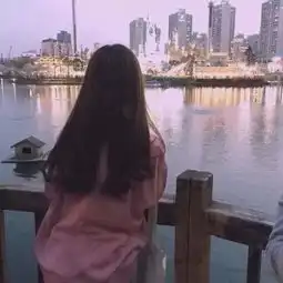 谁能给我这种发型的女生qq头像
