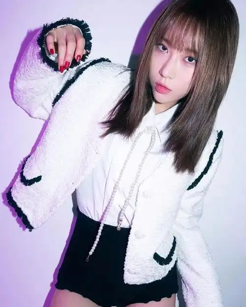 一秒穿出优雅高级感7套小香风外套穿搭推荐,想要成为质感女生就靠它