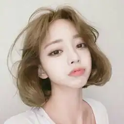 这个在个性网上很火的韩国短发女生叫什么