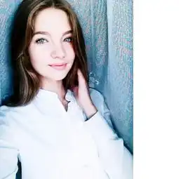 俄13岁美少女成日本知名服装品牌代言人高清组图