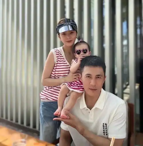 王灿回应嫁给杜淳原因,非看重名气和财富,努力撕掉杜淳老婆标签