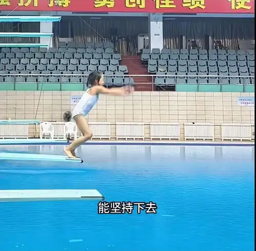 下一个全红婵中国33岁跳水女神带女儿练跳水继承奥运冠军天赋