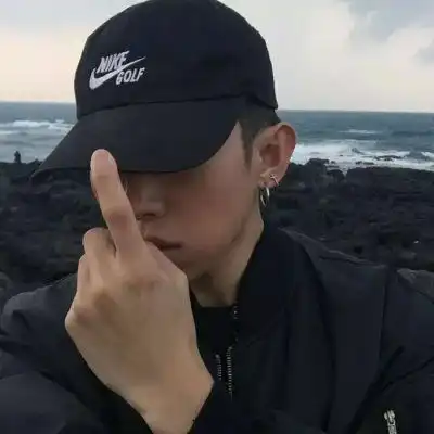 戴帽子的男生头像男生戴帽子帅气头像要酷