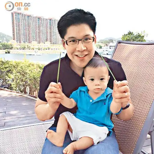 郭晶晶女儿像奶奶一双眼睛就让霍震霆大喜,10亿红包暗藏商机