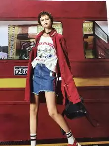 领唱服装