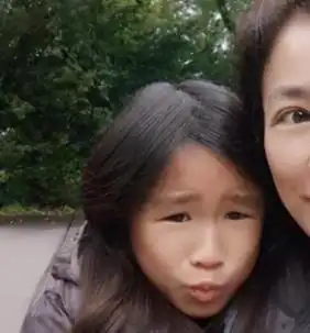 张庭女儿曾被嘲笑丑,如今12岁美出新天际,一副高级脸令人羡慕