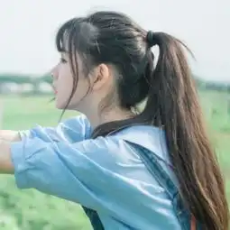 求这女孩名字,喜欢好久了,是网红吗