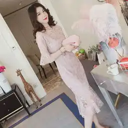 女人过了45别穿太土,这几款适合皮肤暗黄,高贵显气质有女人味