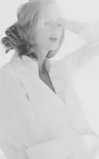 黑白美女高清手机图片
