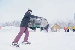 171223工作室发王源九宫格滑雪少年自在如风